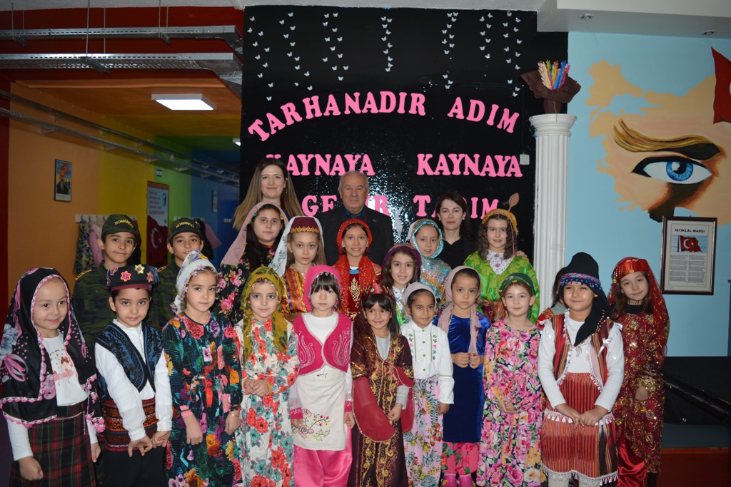 Kaymakamımız Funda HAMZA ÇALDAĞI, Tutum, Yatırım ve Türk Malları Haftası’nda Mehmet Yeşil İlkokulu'nun hazırlamış olduğu programa katıldı