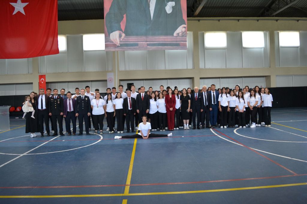 19 Mayıs Atatürk’ü Anma, Gençlik ve Spor Bayramı İlçemizde Büyük Coşkuyla Kutlandı